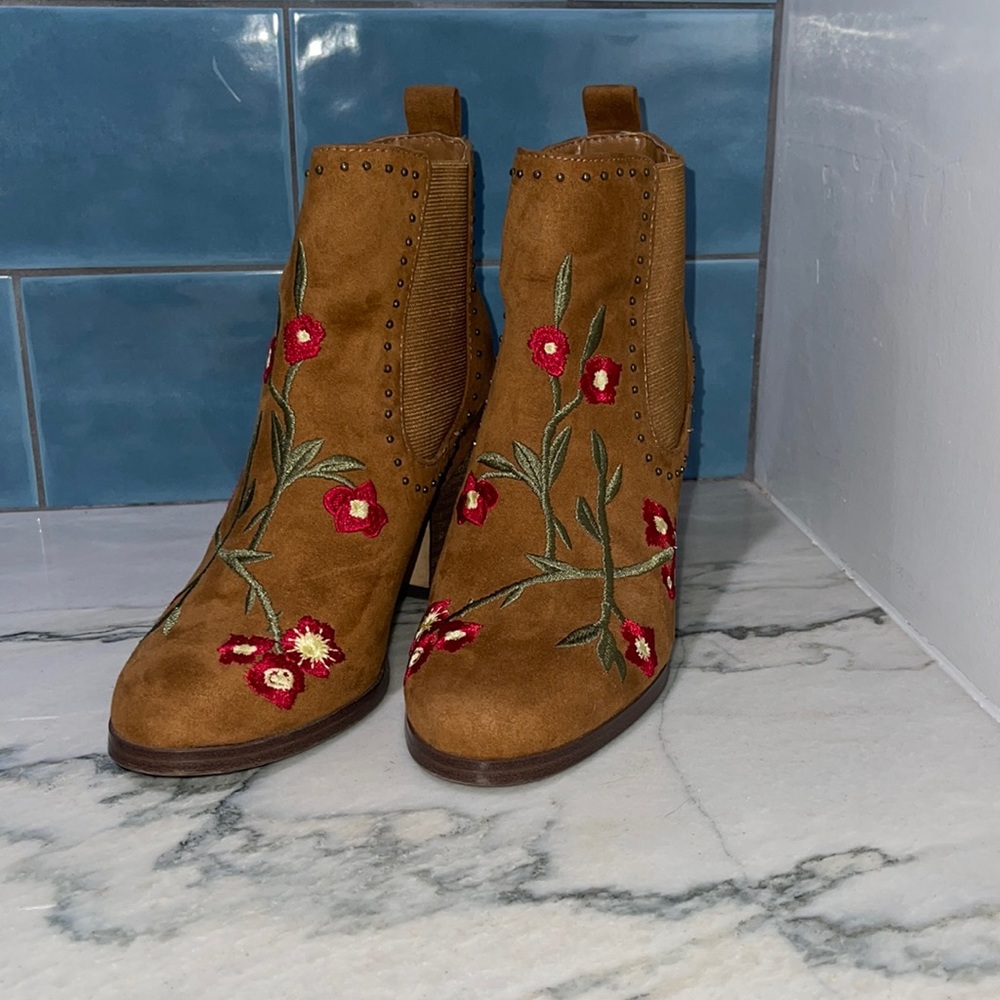 Crown vintage boots